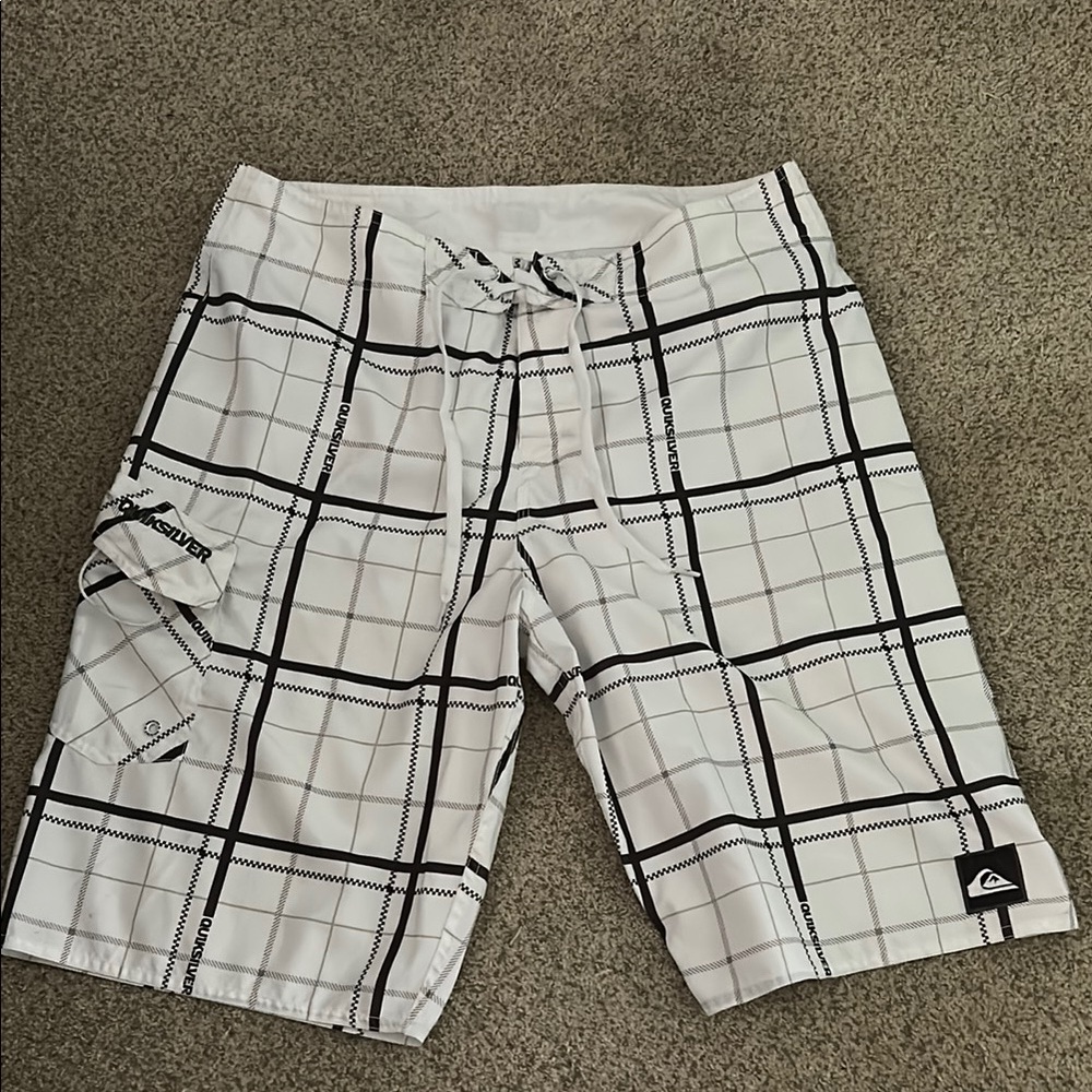 Quicksilver Men’s Board Shorts sz33